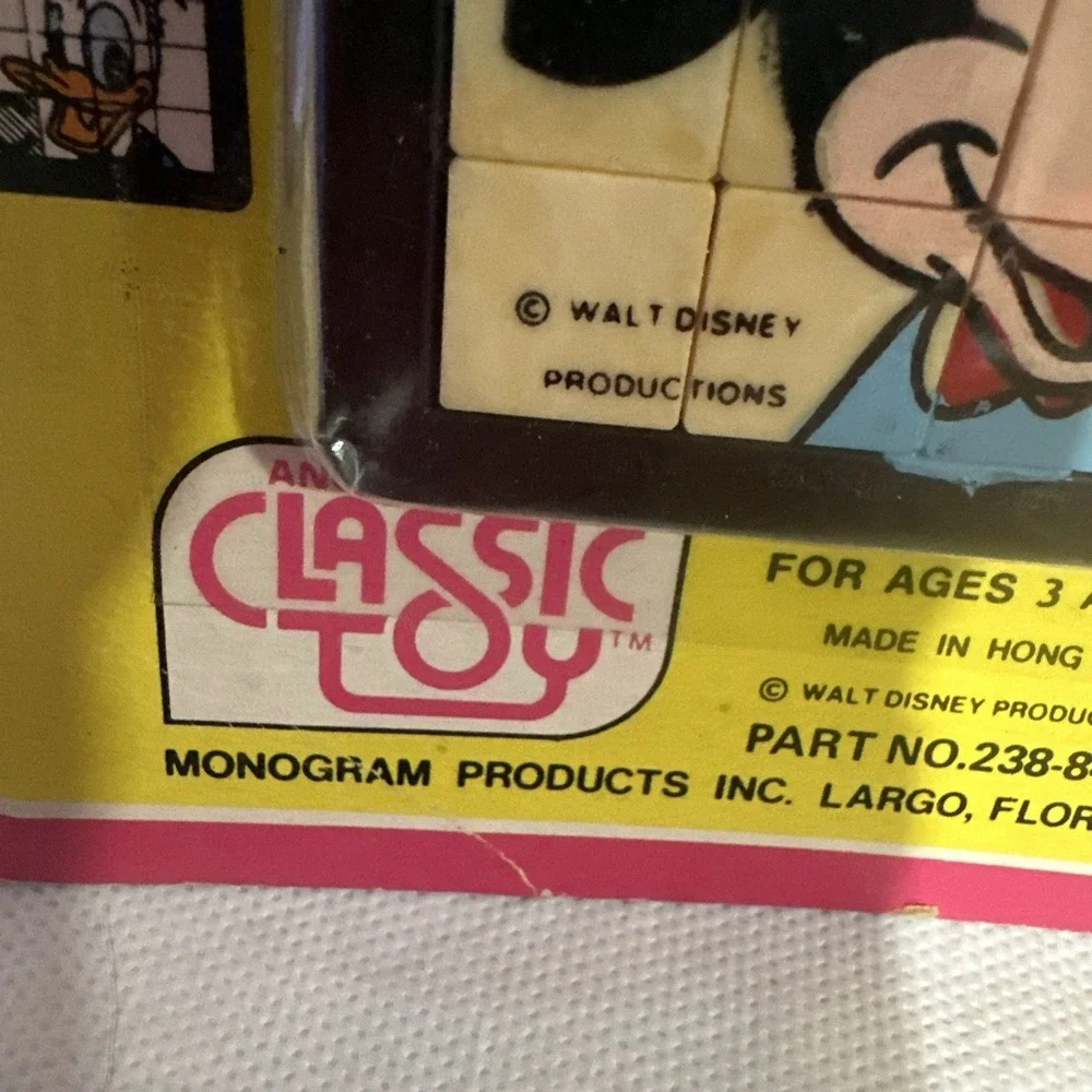 Vtg‎ Walt Disney Mickey & Donald Picture Puzzle Original Package From Hong Kong